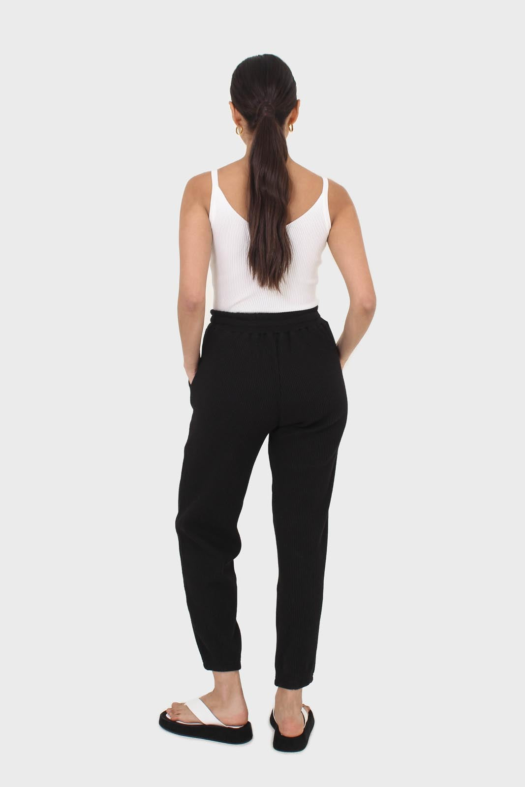 Black waffle textured relaxed trousers_5