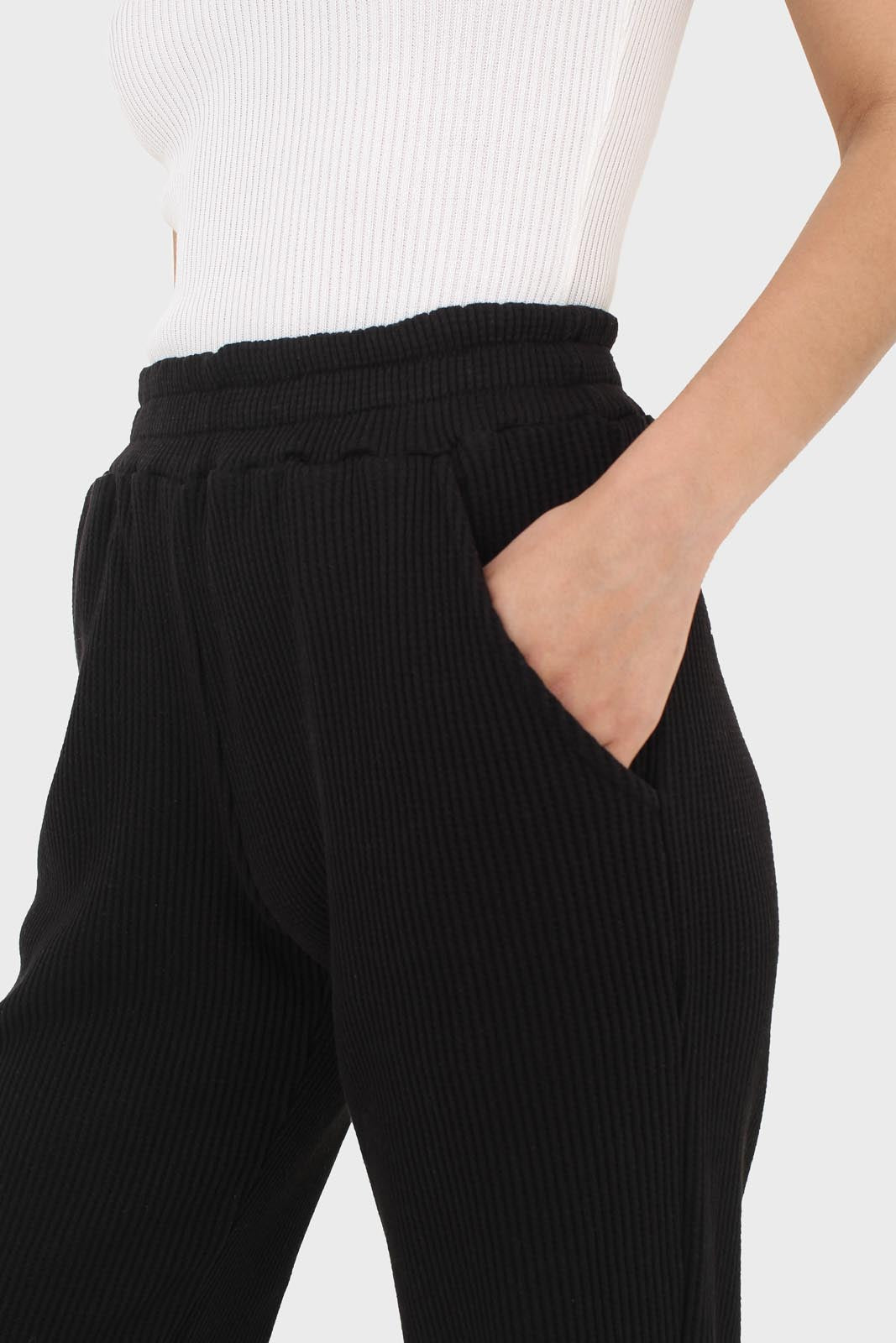 Black waffle textured relaxed trousers_6