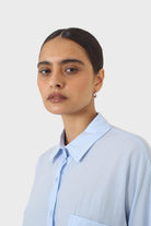 Blue asymmetric buttons shirt_10