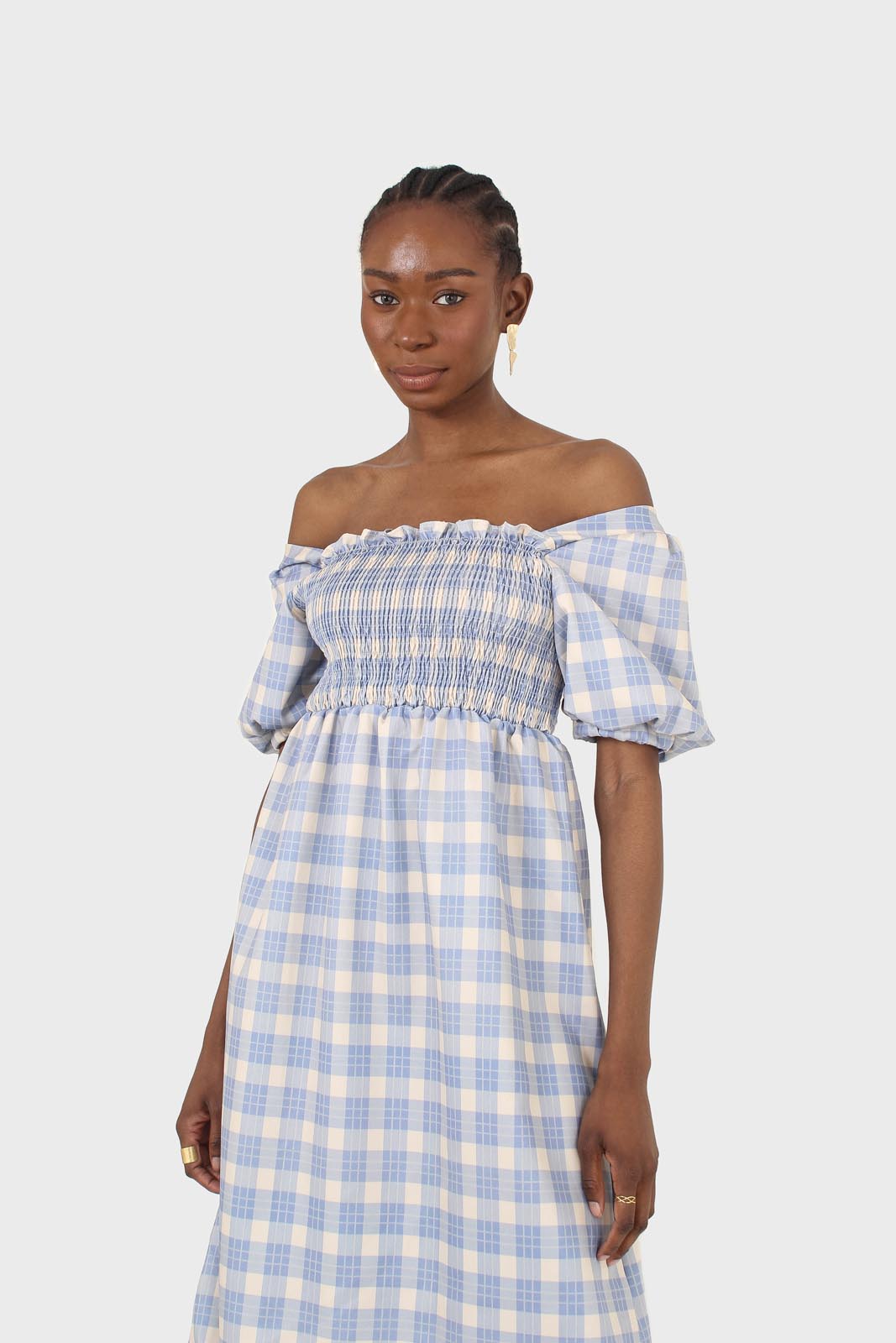 Blue and ivory checked shirred puff sleeved midi dress_10