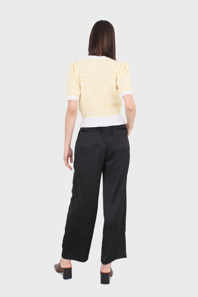 Yellow and ivory checked knitted puff sleeved top_5