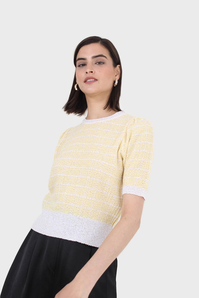 Yellow and ivory checked knitted puff sleeved top_10
