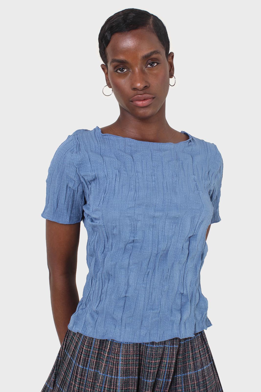 Blue wrinkled short sleeved tee_1