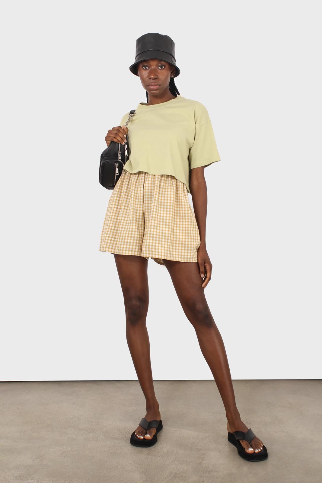 Mustard gingham checked loose fit shorts_1