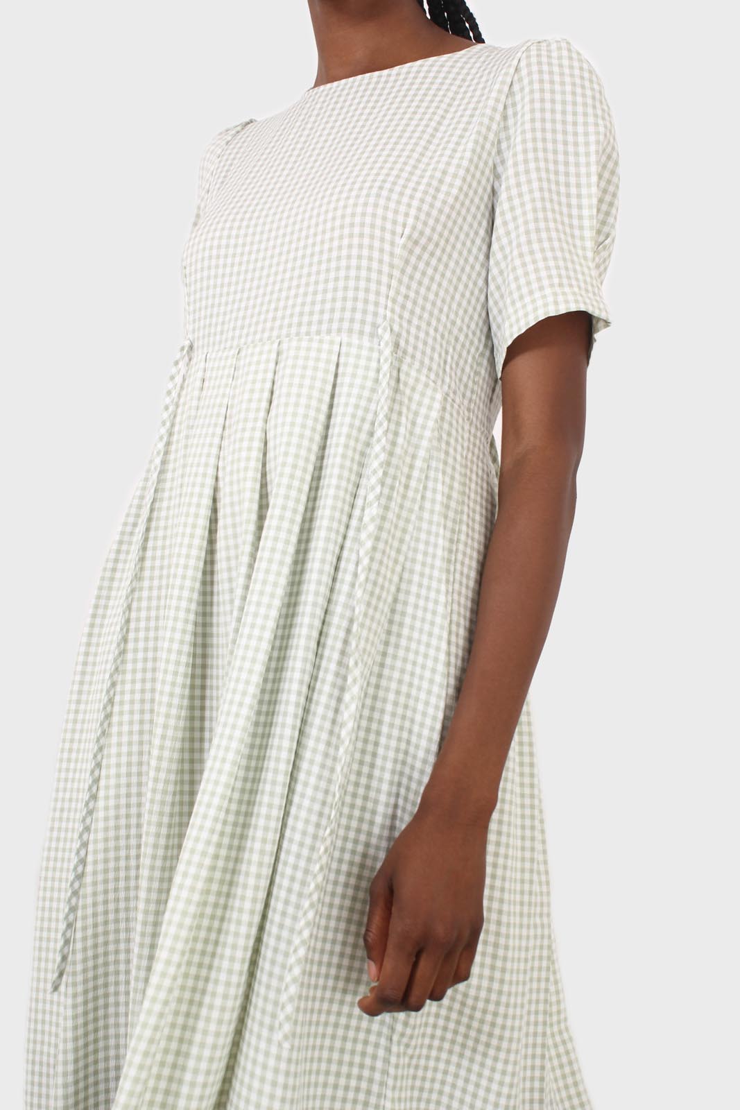 Light green gingham checked side tie midi dress_14
