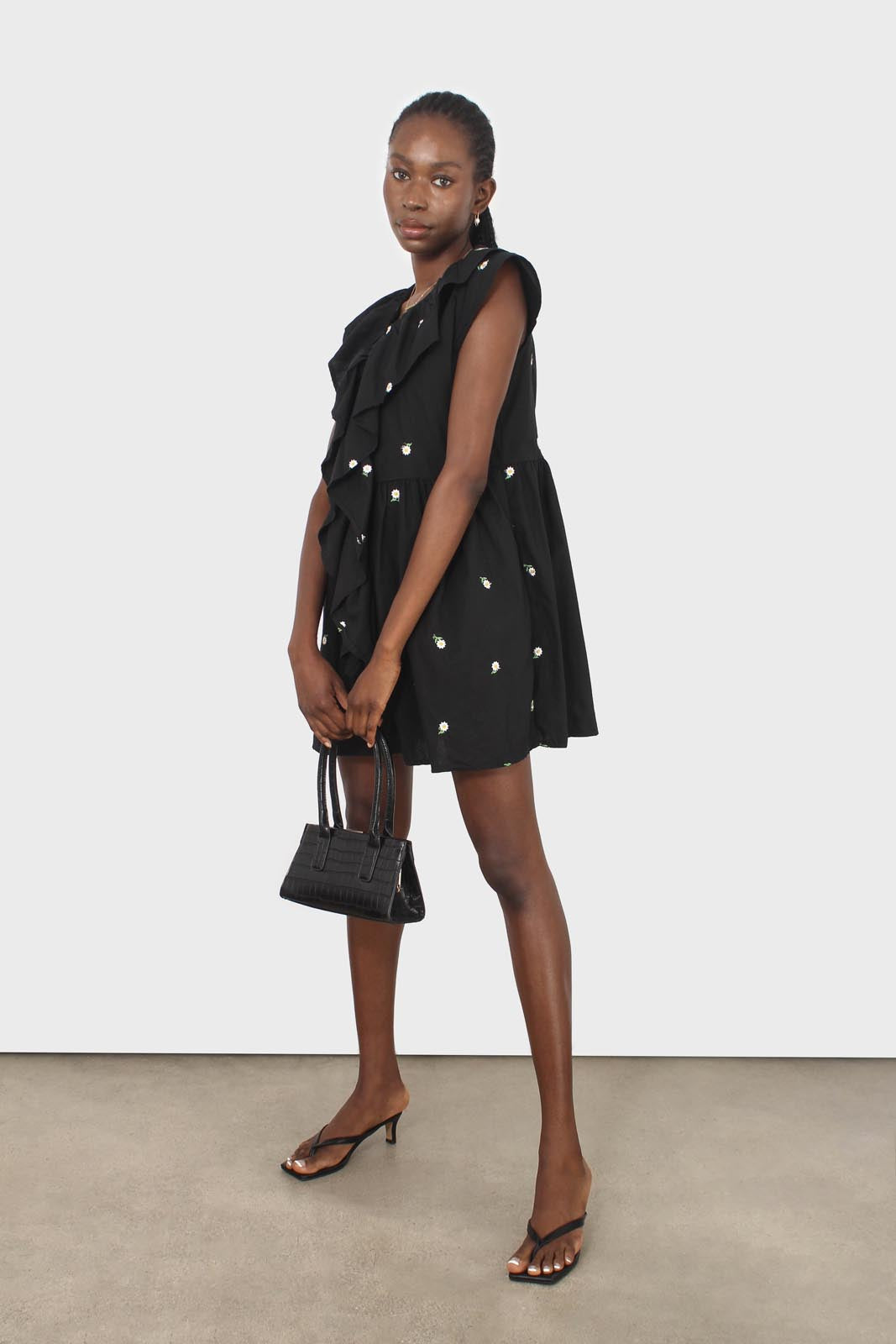 Black and white daisy ruffle dress_1