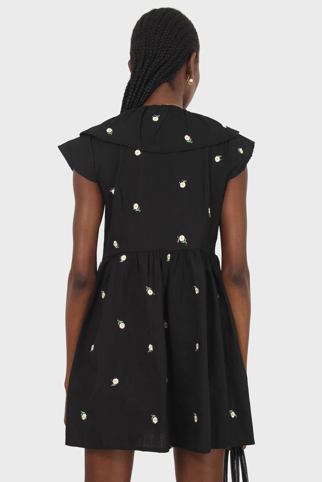 Black and white daisy ruffle dress_3