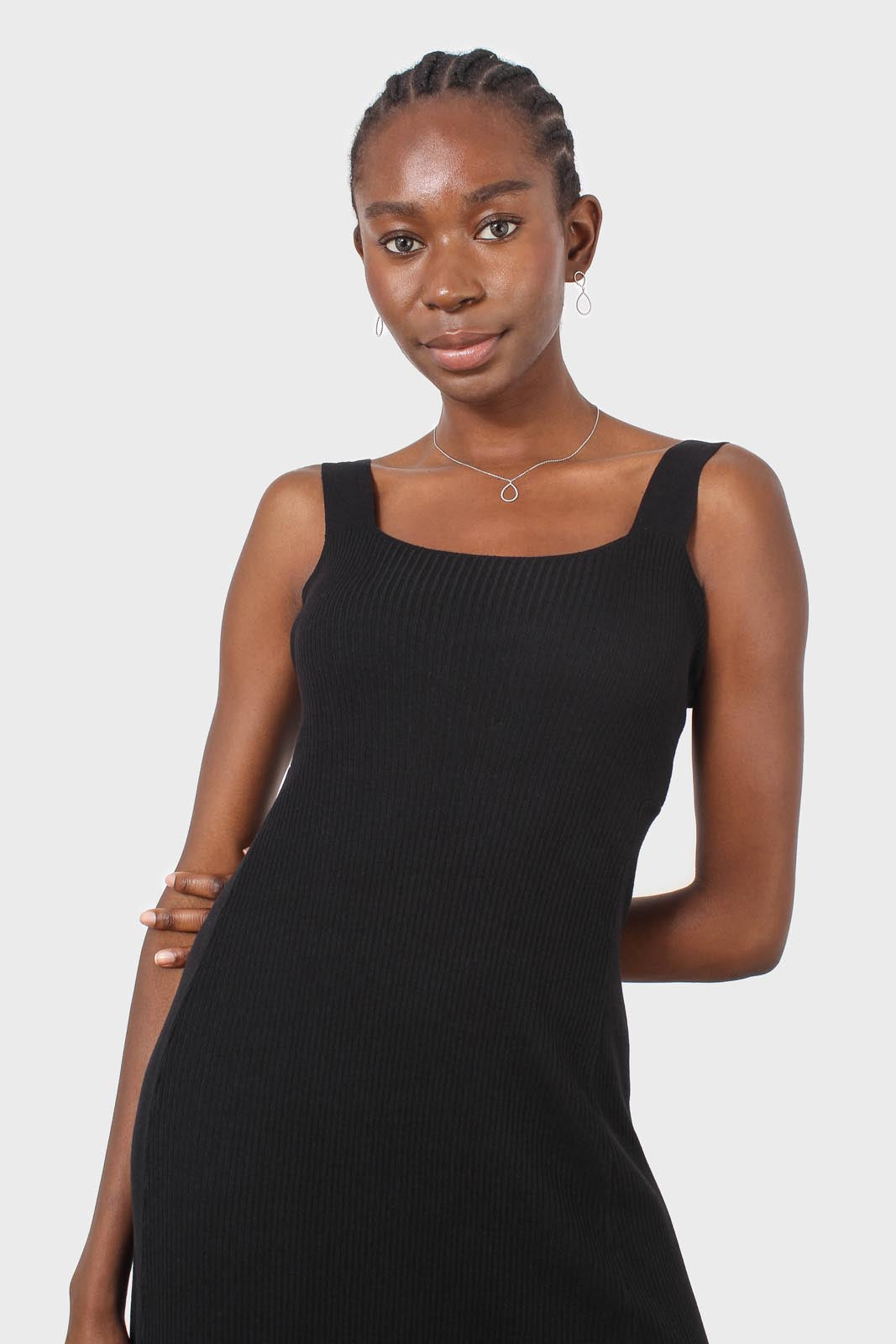 Black square neckline ribbed midi dress_11
