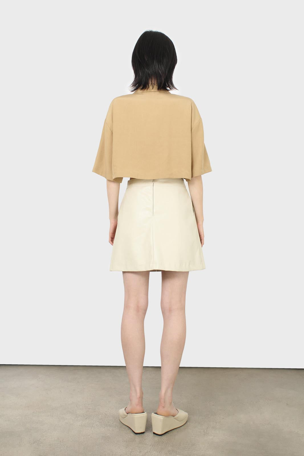Tan cropped short sleeved boxy shirt_6