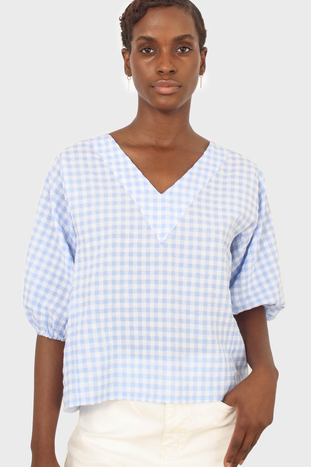 Blue gingham tie back puff sleeved top_4