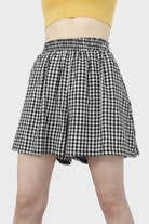 Black gingham checked loose fit shorts_1
