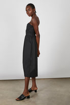 Black pleat detail smocked back strapless midi dress_6