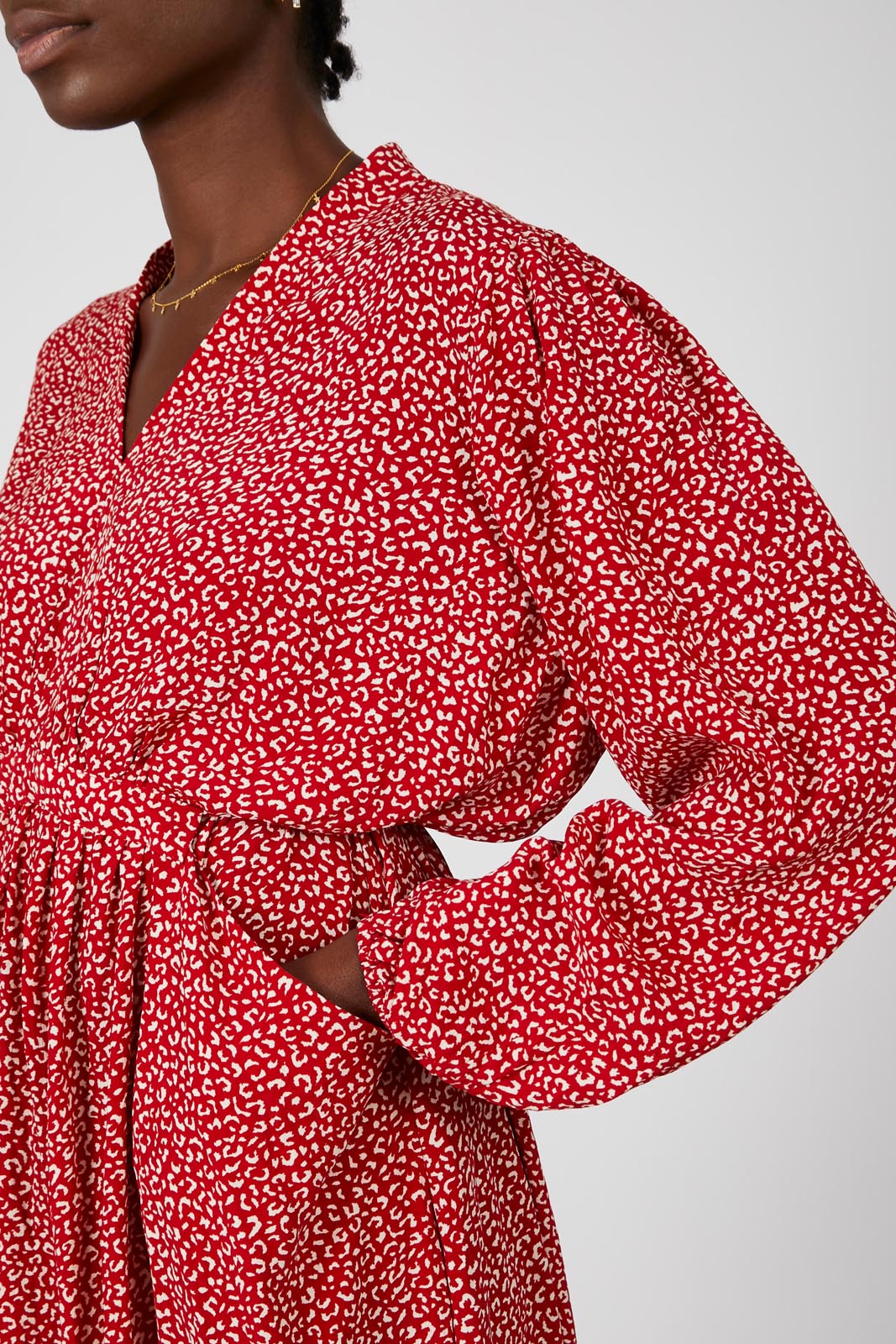 Red leopard print long sleeved tie back midi dress_2