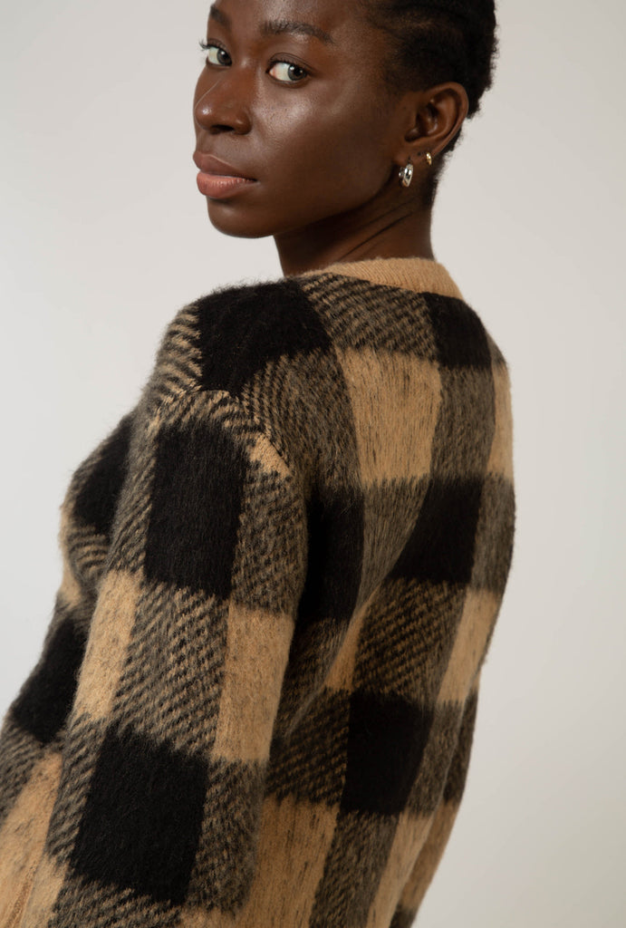 Beige and charcoal block plaid jumper_3