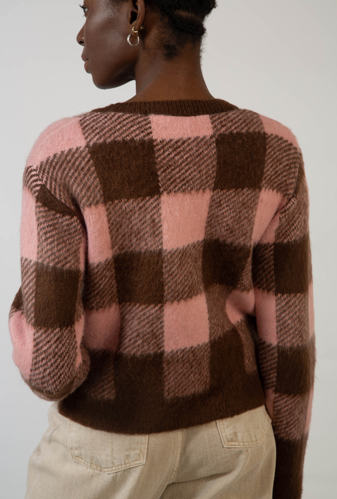 Pale pink and brown block plaid jumper_9