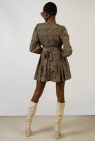 Black floral print long sleeved dress_2