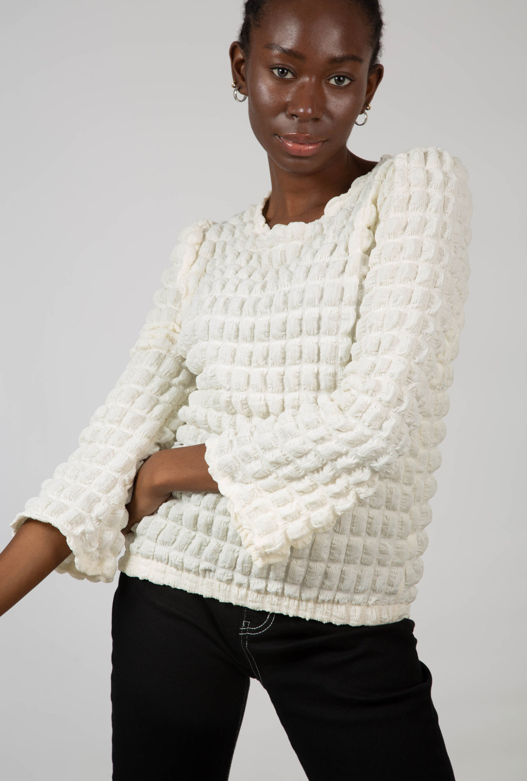 Cream textured puff long sleeved top_2