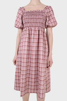 Red and ivory checked shirred puff sleeved midi dress_9