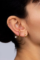 Gold large C earrings_3