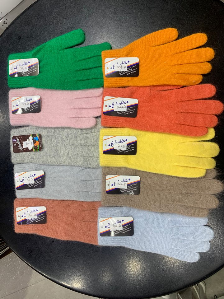 Light blue mohair gloves_1