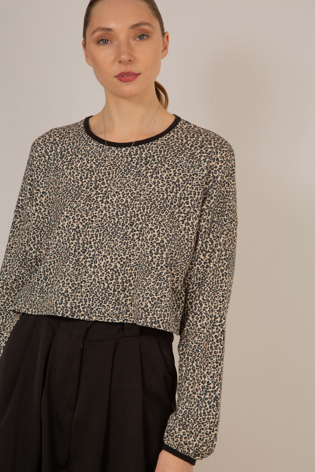Ivory and black leopard print cropped long sleeved top_9