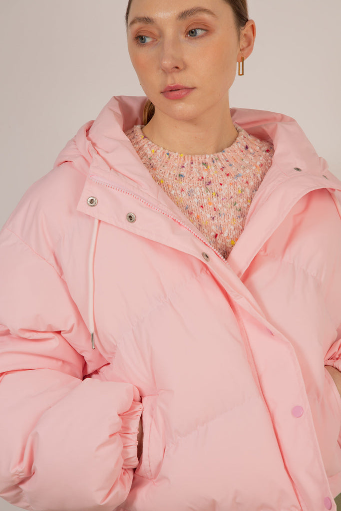 Baby pink hooded puffer jacket_4