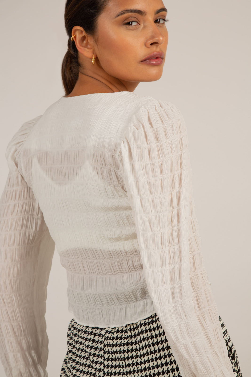 Ivory square neck textured blouse_11