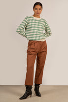 Green and ivory diamond contrast hem jumper_5