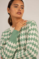 Green and ivory diamond contrast hem jumper_2