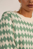 Green and ivory diamond contrast hem jumper_6