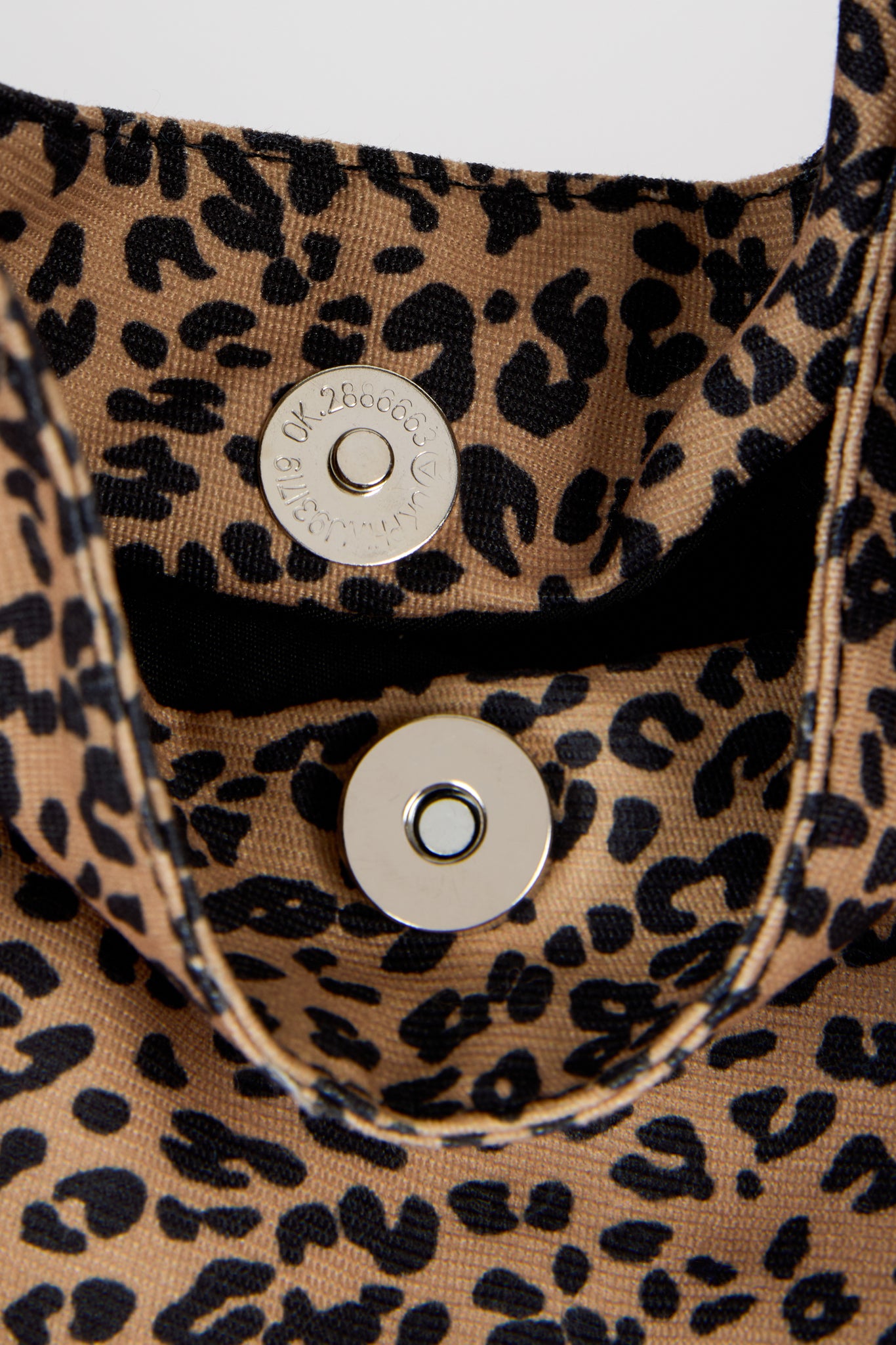 Brown leopard print slouchy shoulder bag_4