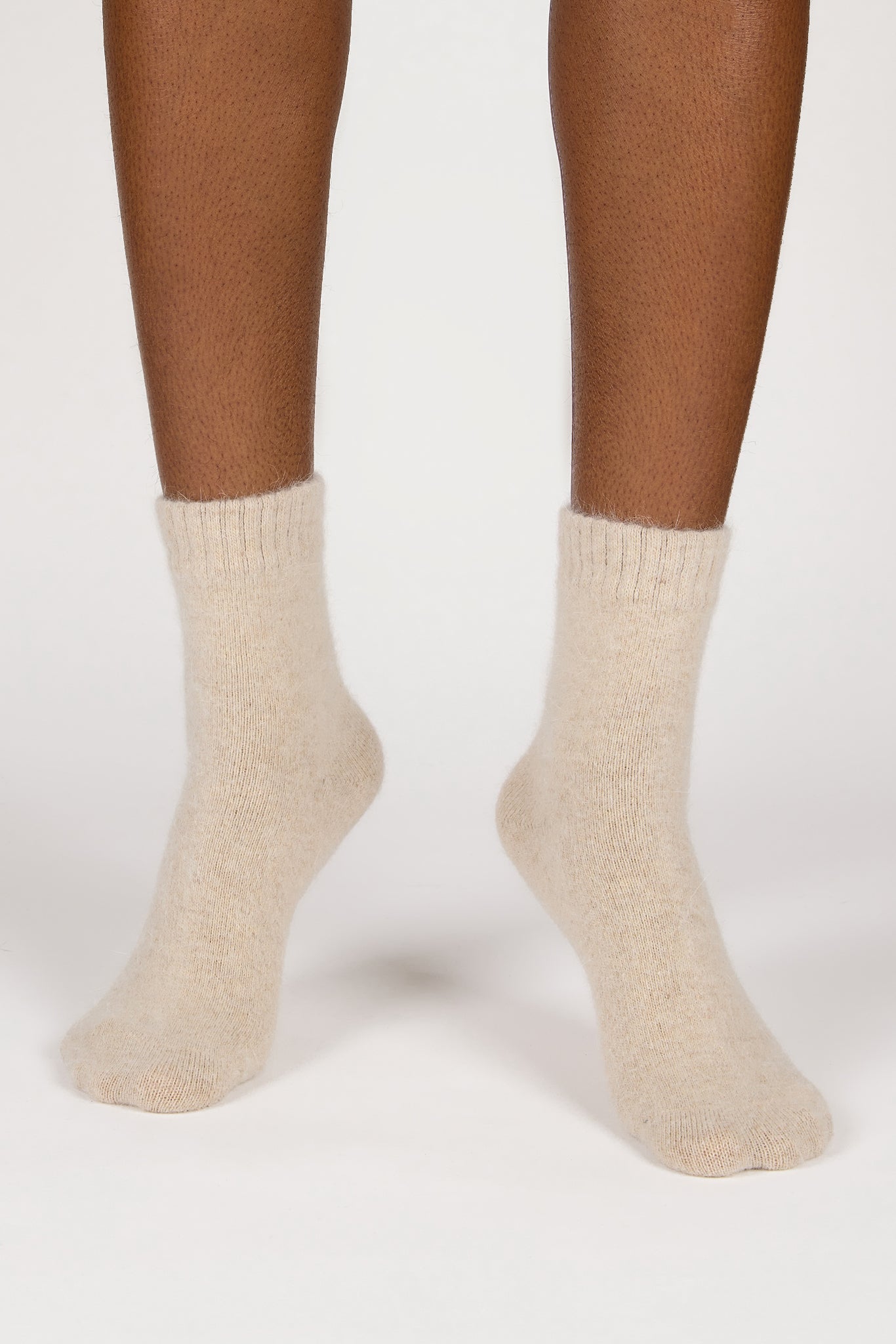 Beige angora ribbed ankle trim socks_4