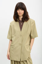 Beige boxy short sleeved jacket_1