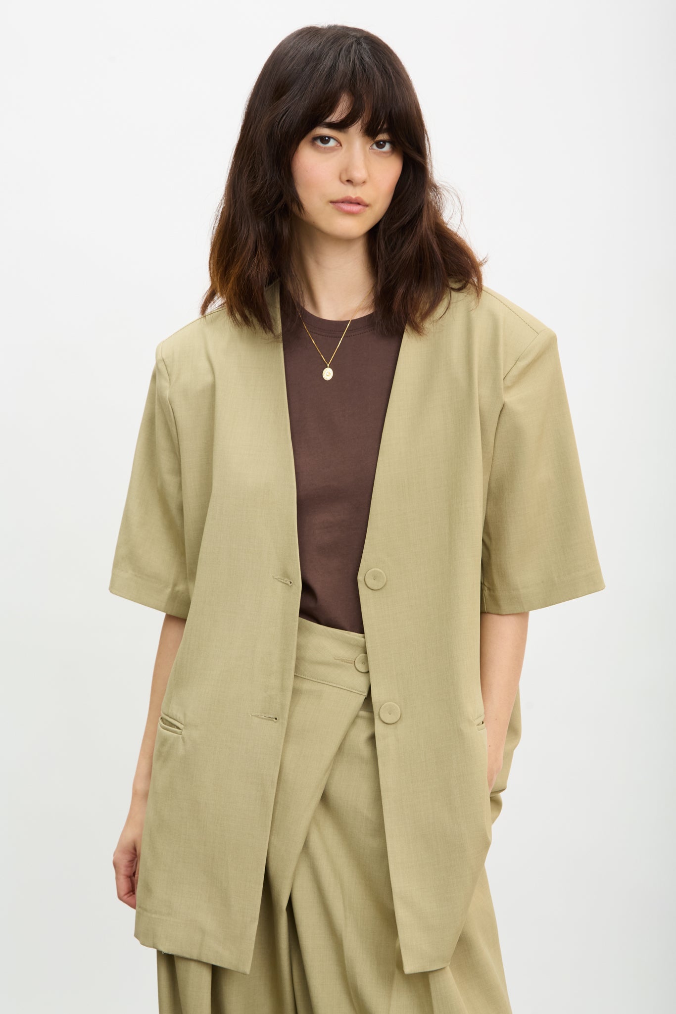 Beige boxy short sleeved jacket_2