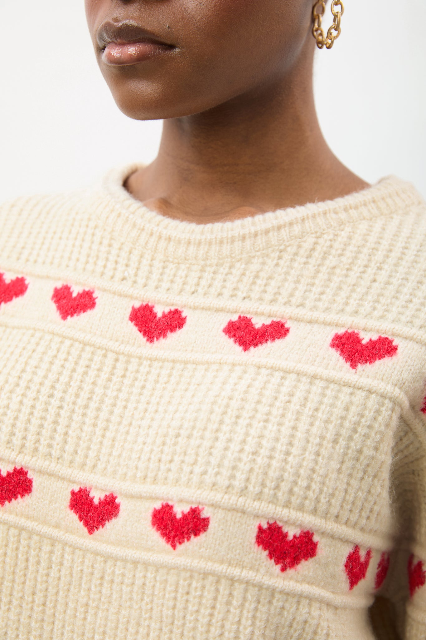 Beige intarsia red hearts stripes jumper_3