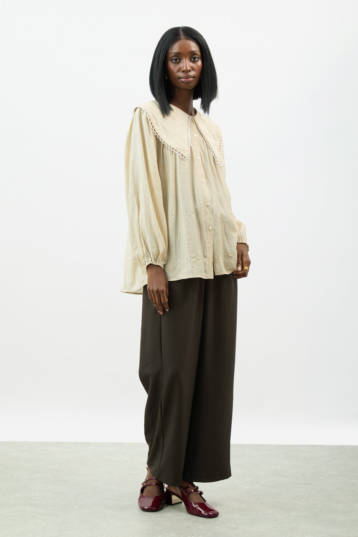 Beige large eyelet trim collar blouse_4