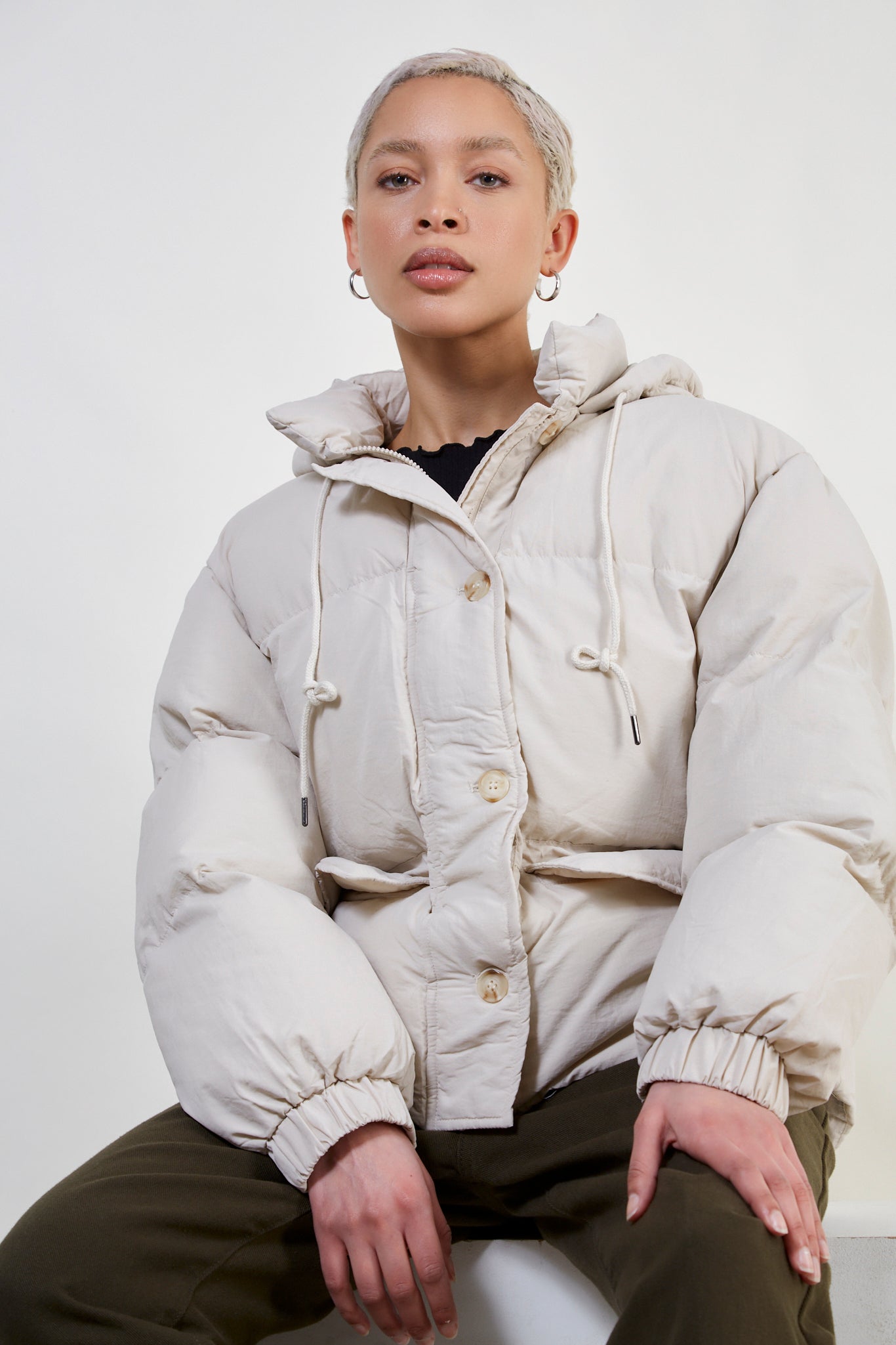 Beige short hooded puffer jacket_1