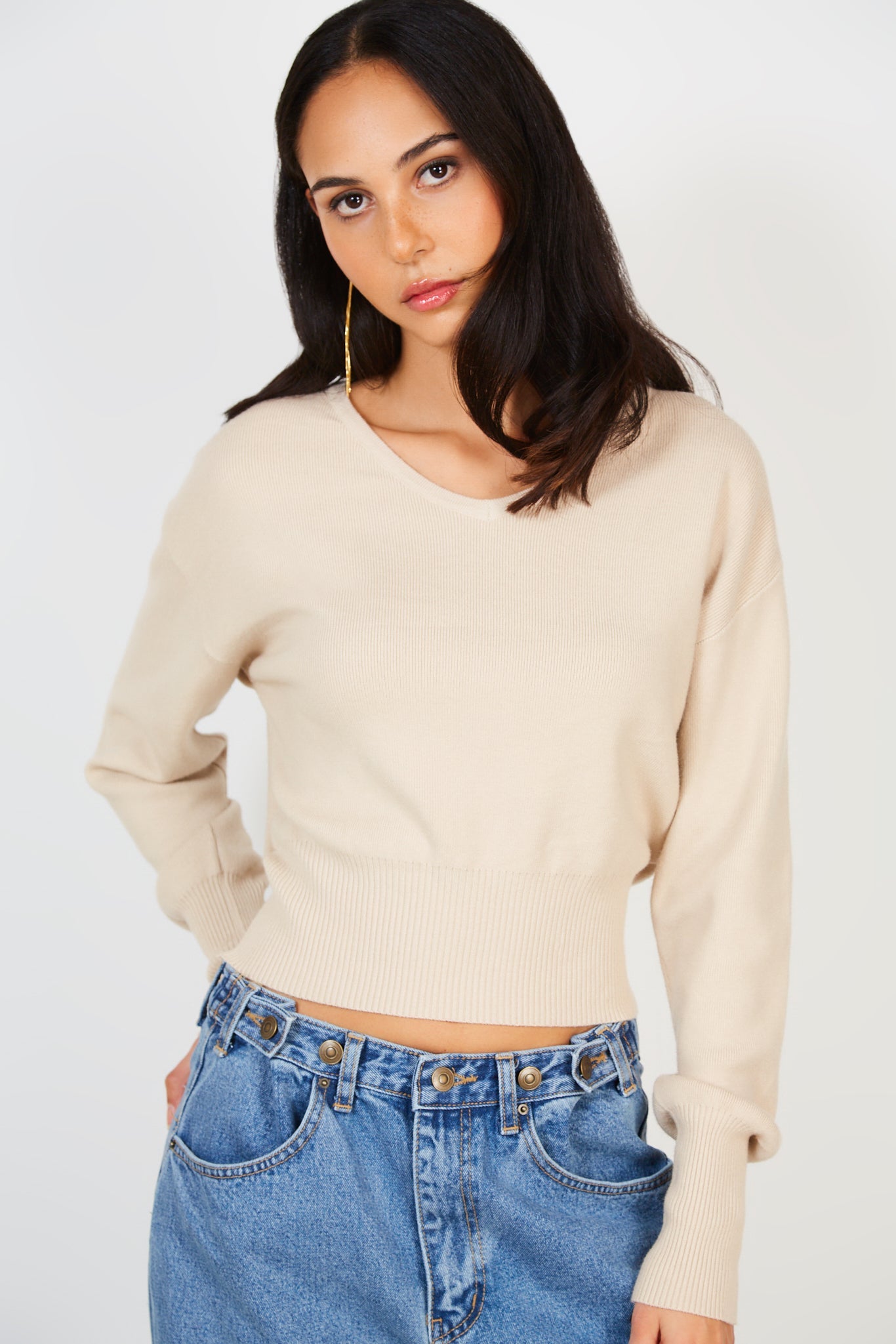 Beige smooth v neck jumper_1