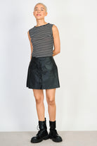 Black and white horizontal stripe tank_4