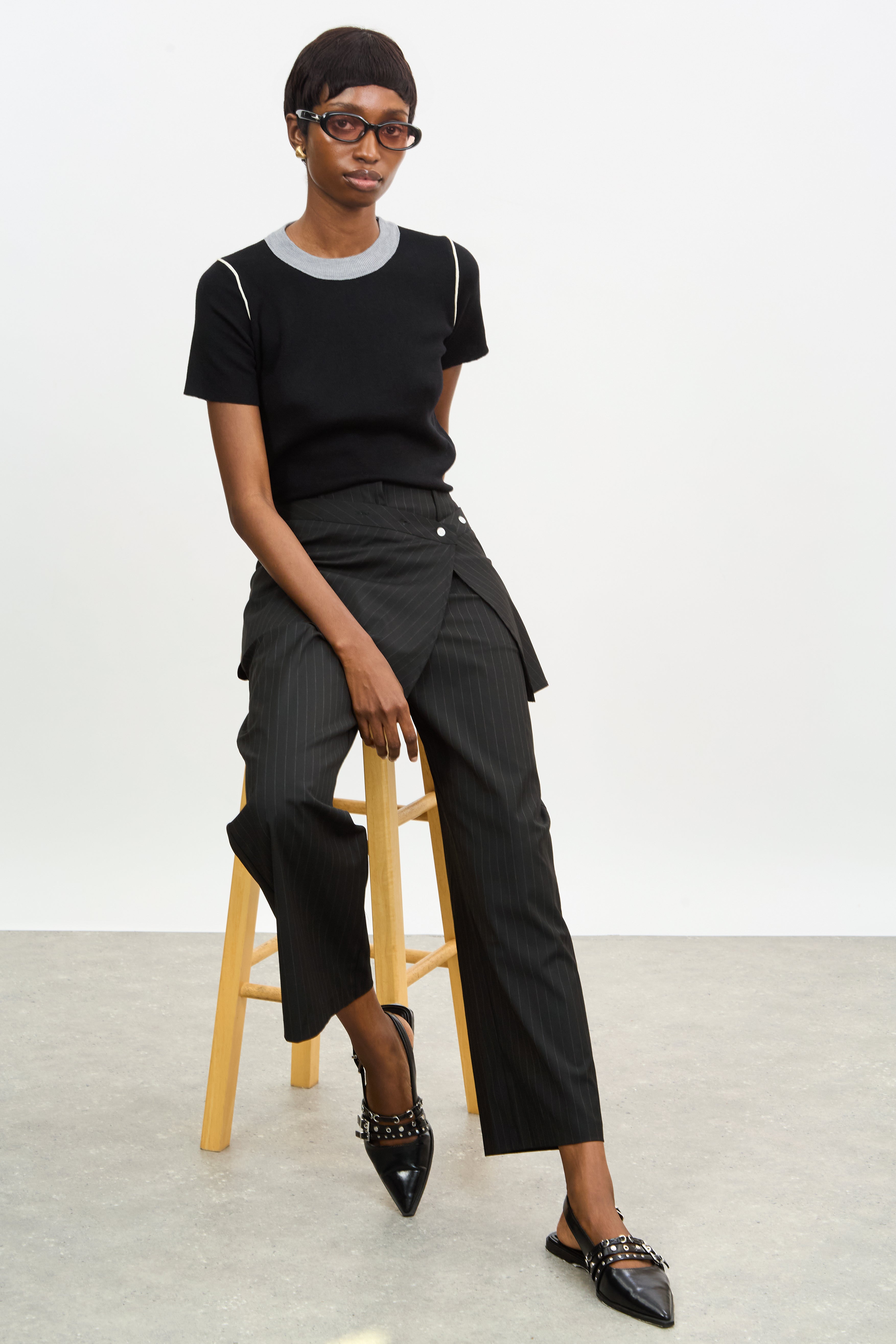 Black and white pinstripe skirt trousers_6