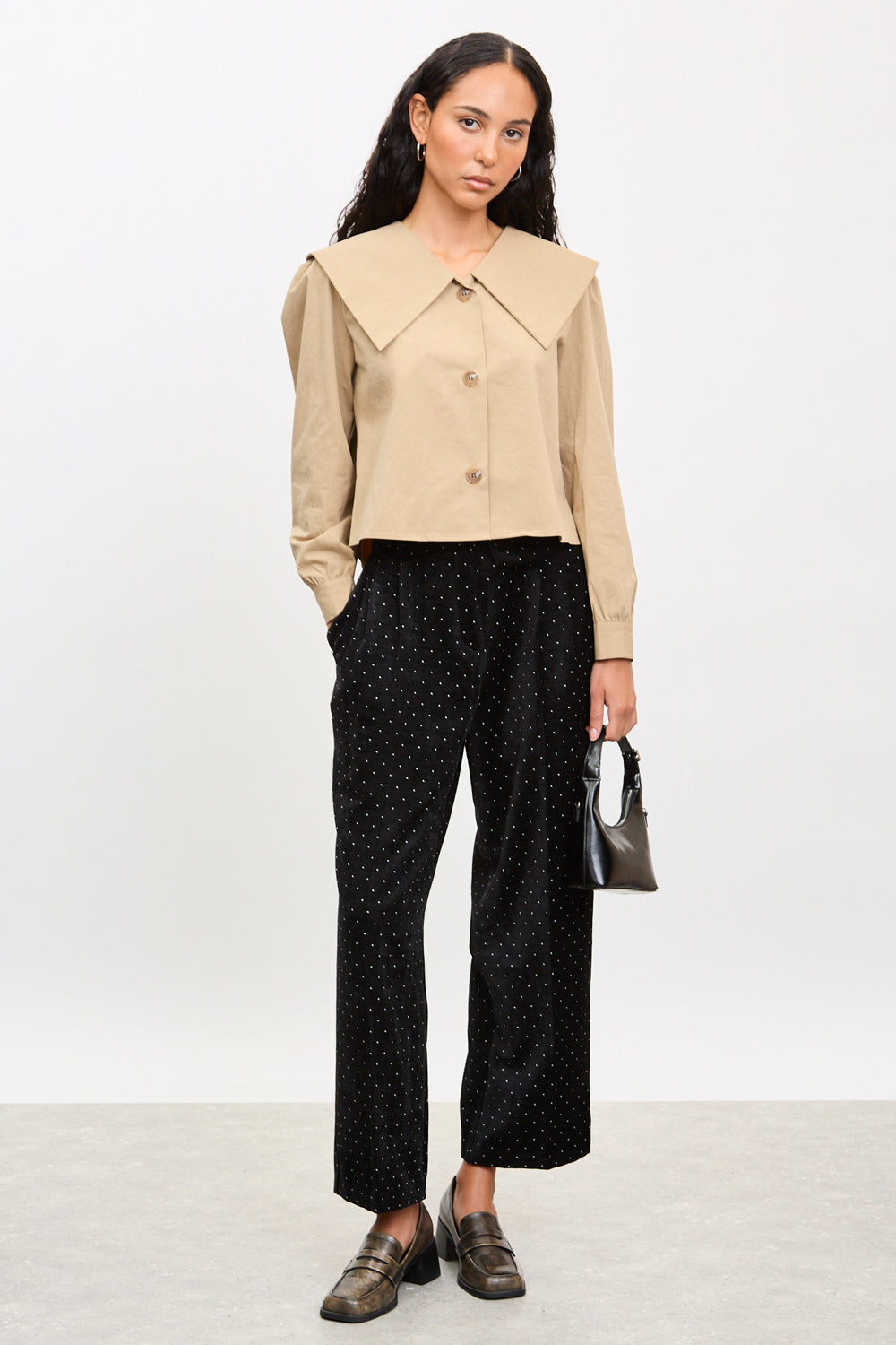 Black and white polka dot flap pocket trousers_4