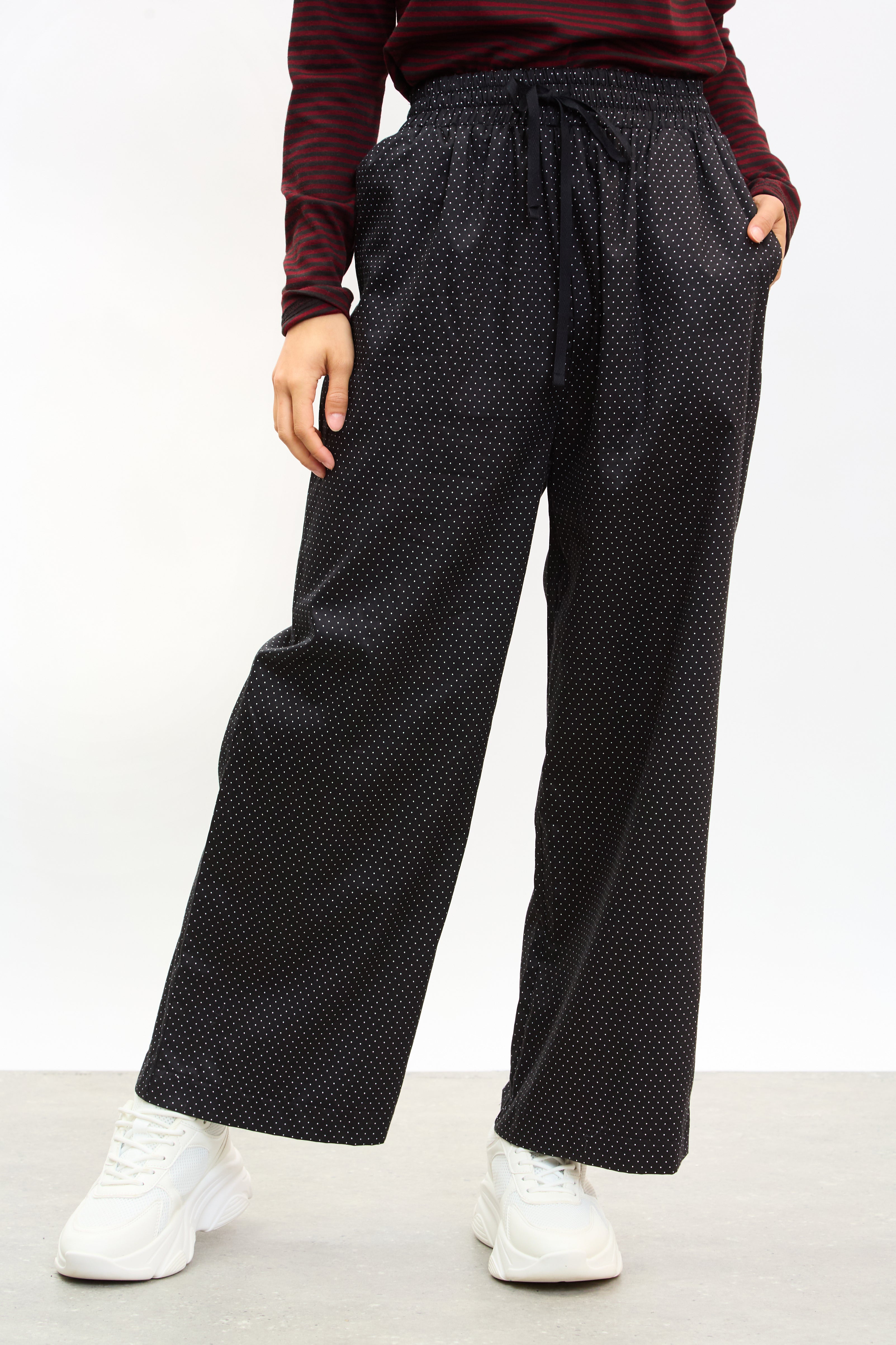 Black and white polka dot wide leg trousers_1