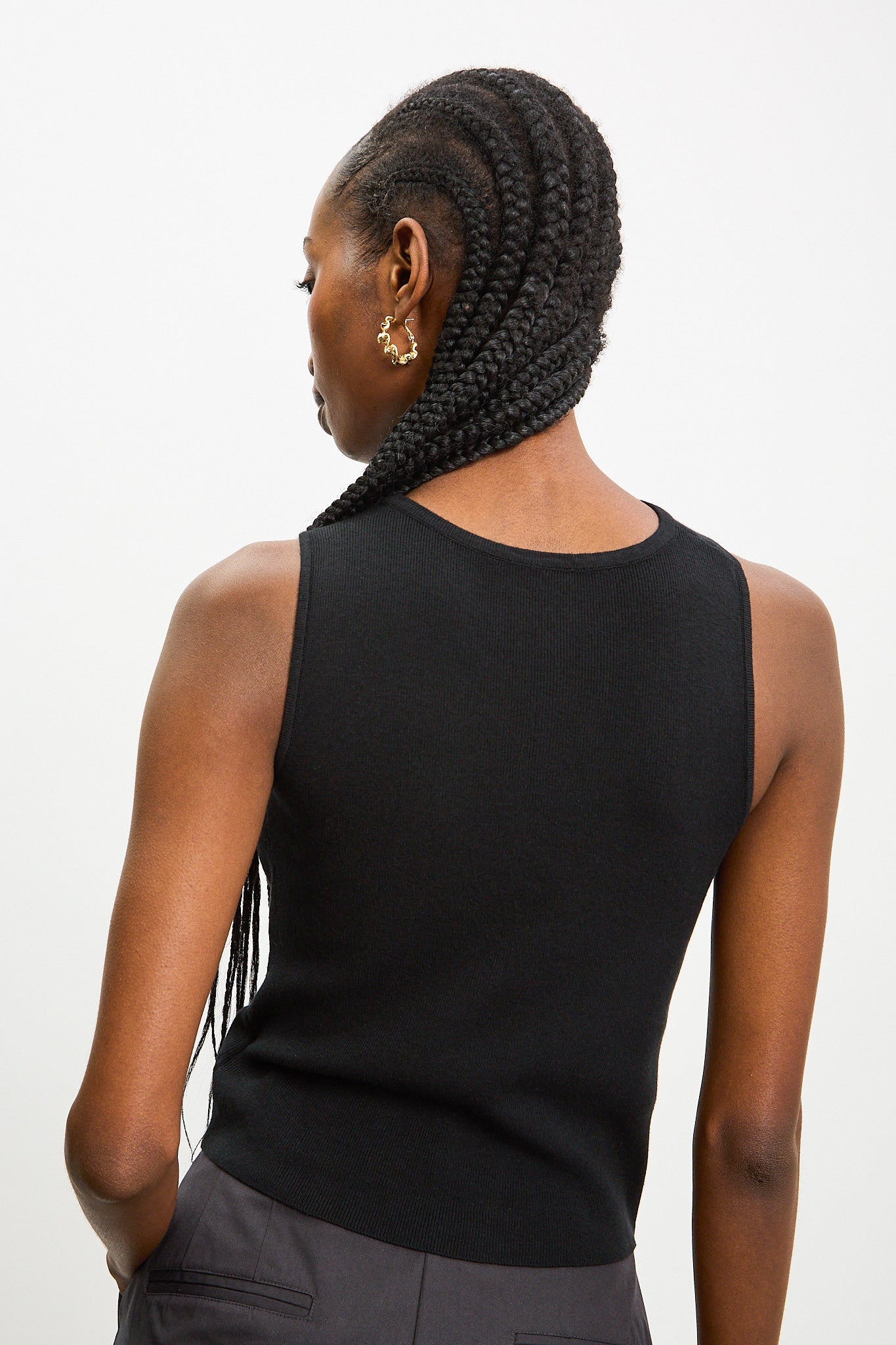 Black asymmetric neckline knit tank_2