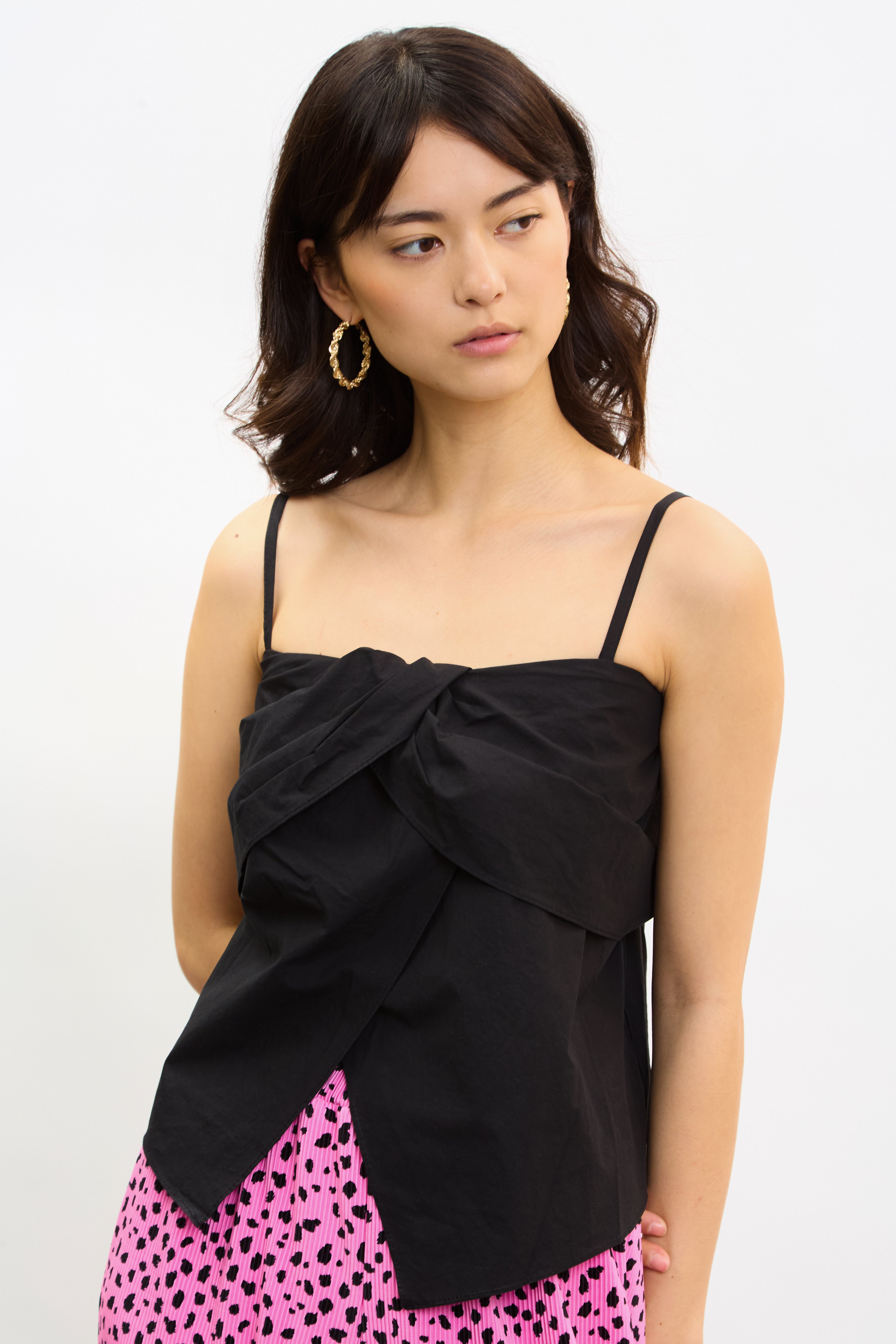 Black cross panel thin strap tank_1