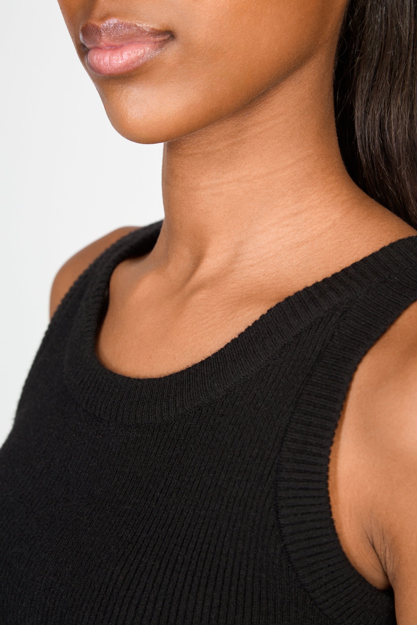 Black fitted knit tank_3