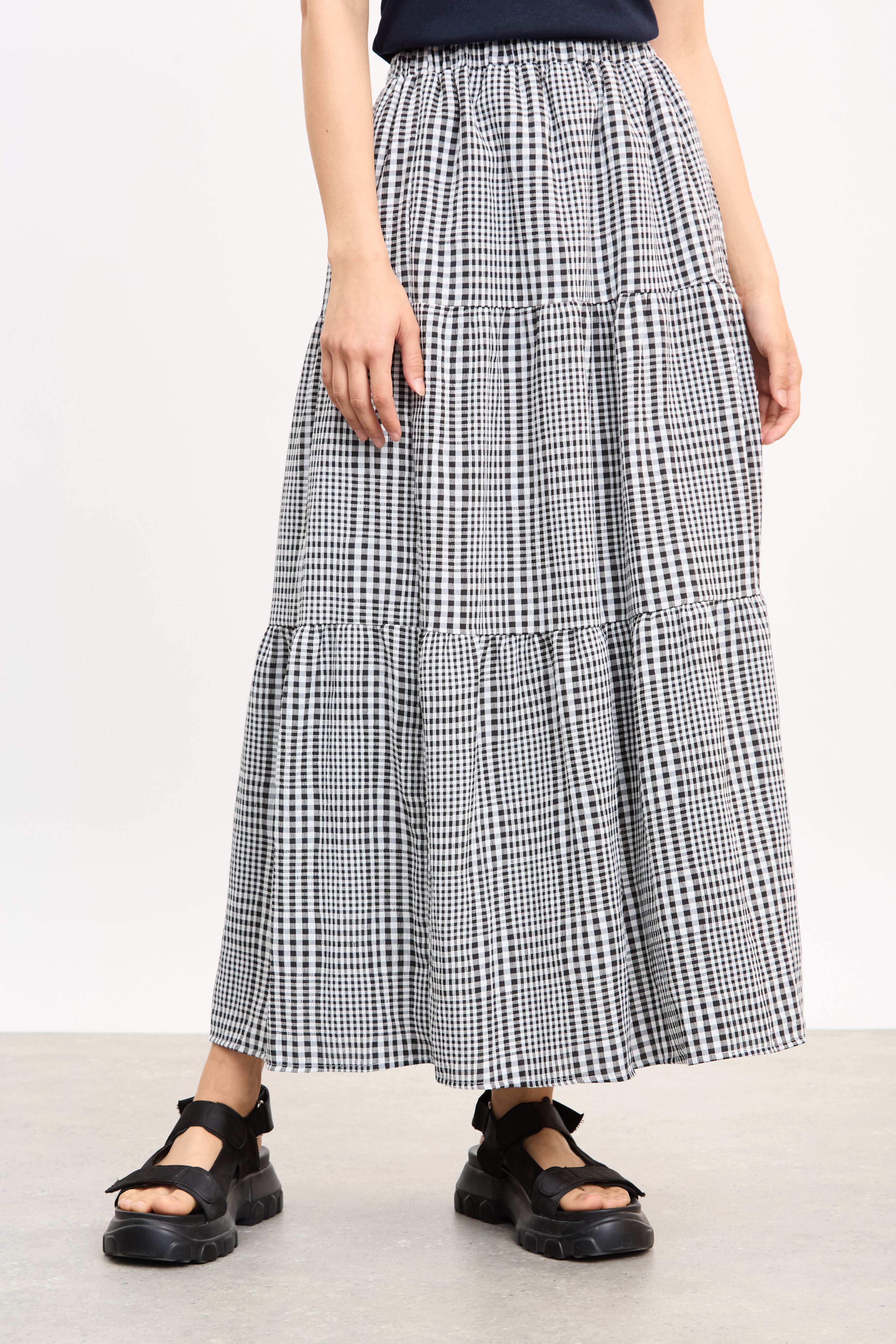 Black gingham tiered maxi skirt_1
