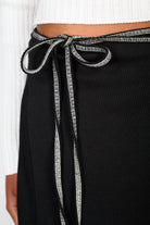 Black jersey and white contrast stitch wrap skirt_3