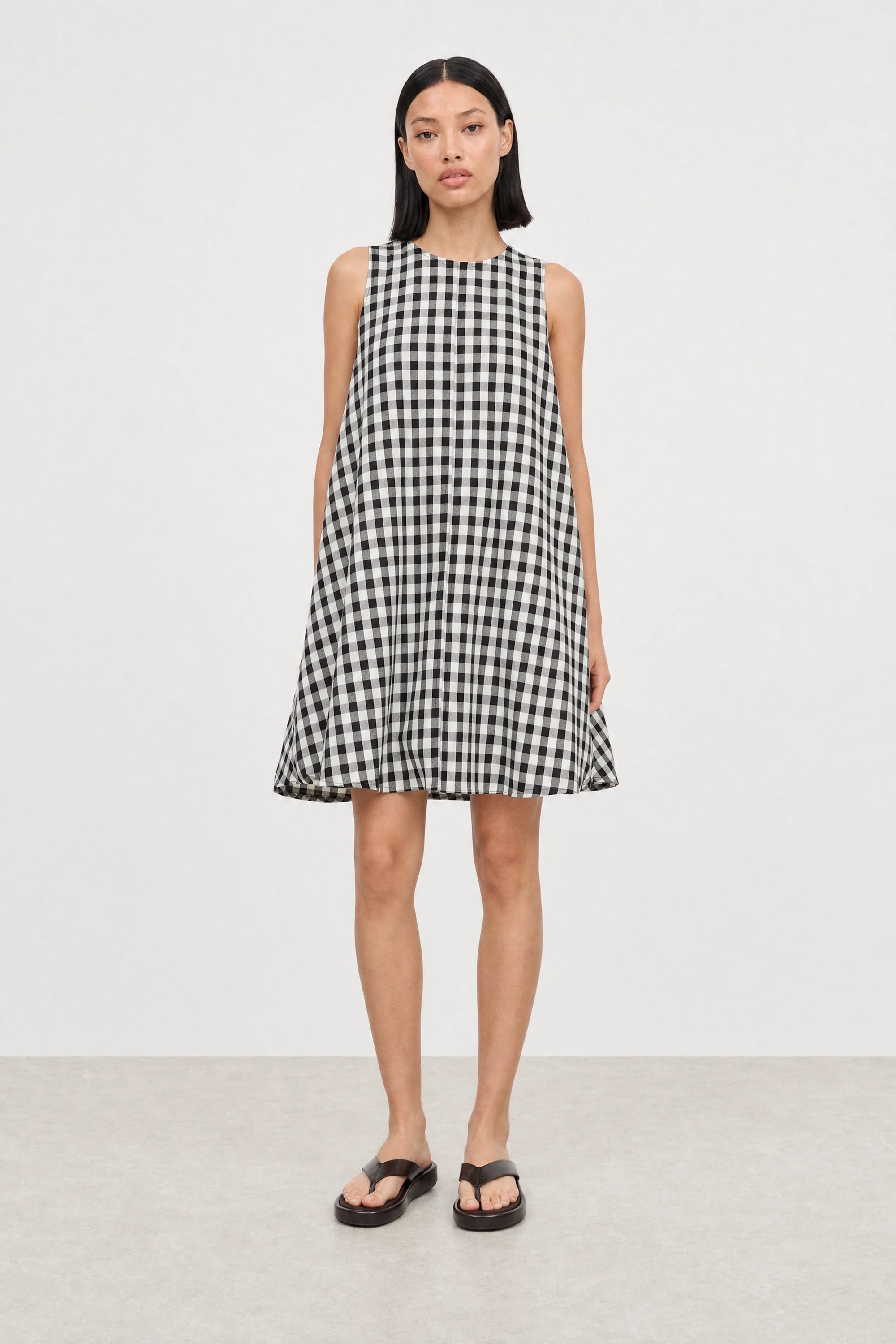 Black large gingham checked side pocket dress_1