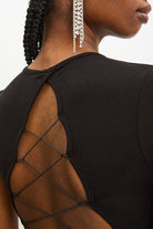 Black open cross back cropped tee_3