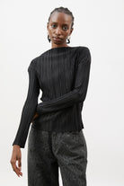 Black pleat ribbed wide neck top_1